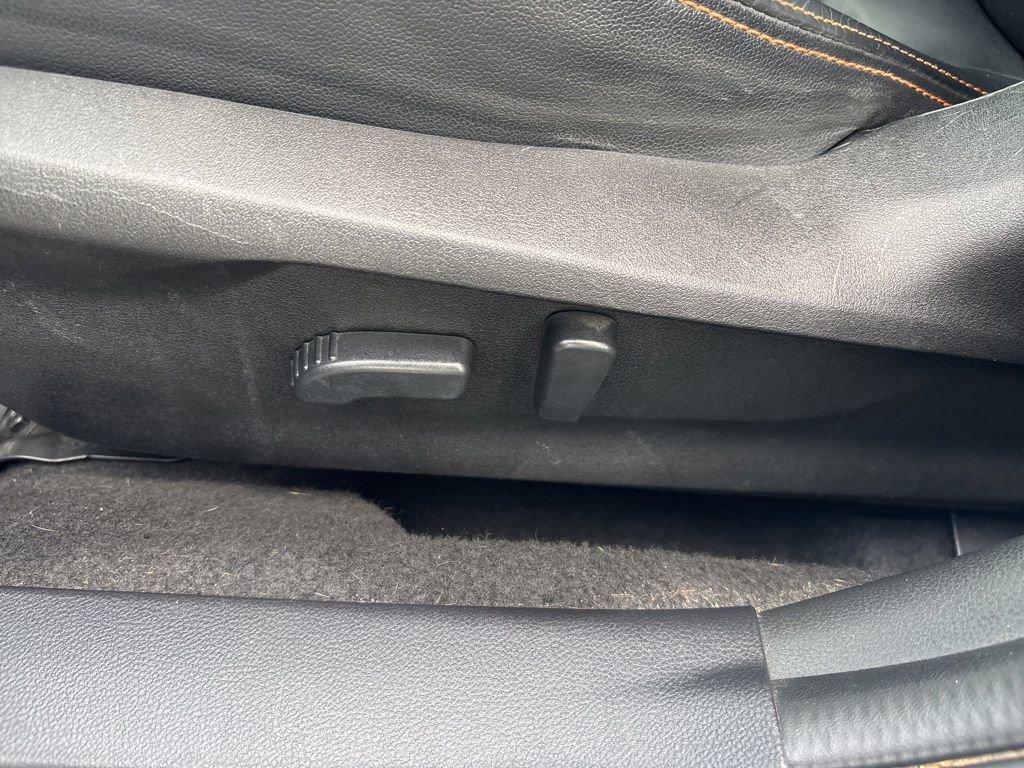 Used 2019 Subaru Crosstrek 2.0i Limited w/ Moonroof Package w/Navigation AWD/4WD image 16