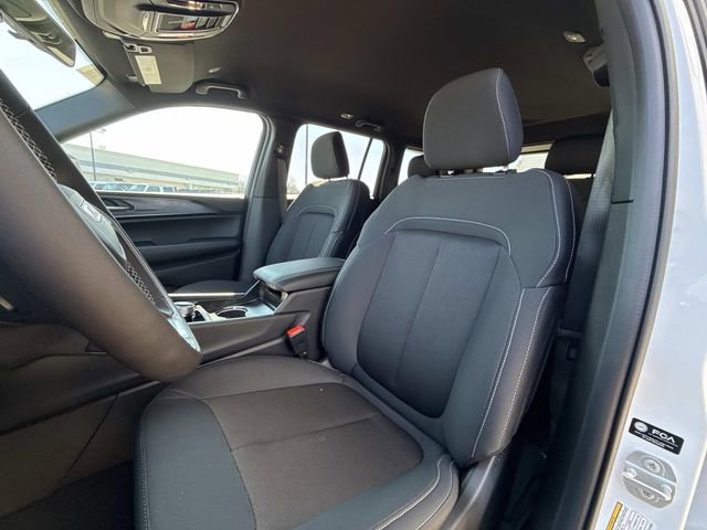 New 2026 Jeep Grand Cherokee Laredo image 6