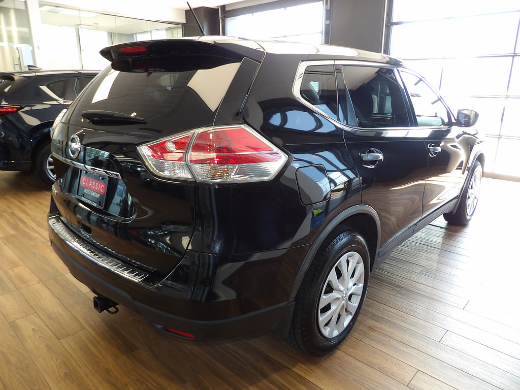 Used 2016 Nissan Rogue S FWD image 6