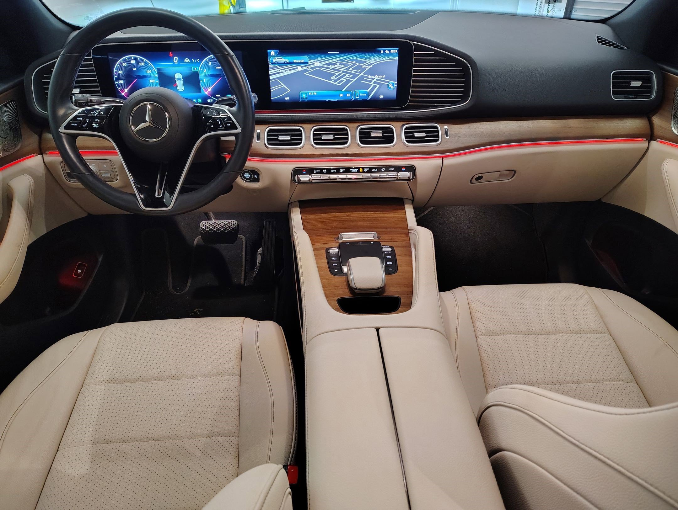 Used 2024 Mercedes-Benz GLE 450 4MATIC image 15