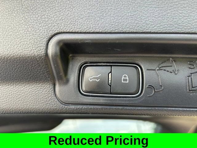 Used 2021 Ford Explorer XLT w/ Equipment Group 202A AWD/4WD image 47