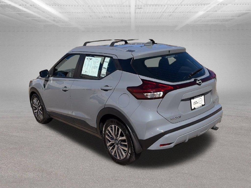 Used 2024 Nissan Kicks SV w/ Exterior Package FWD image 3