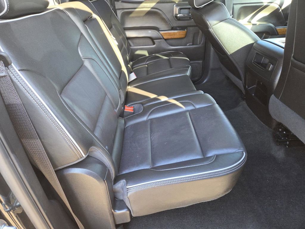 Used 2018 Chevrolet Silverado 1500 High Country image 19