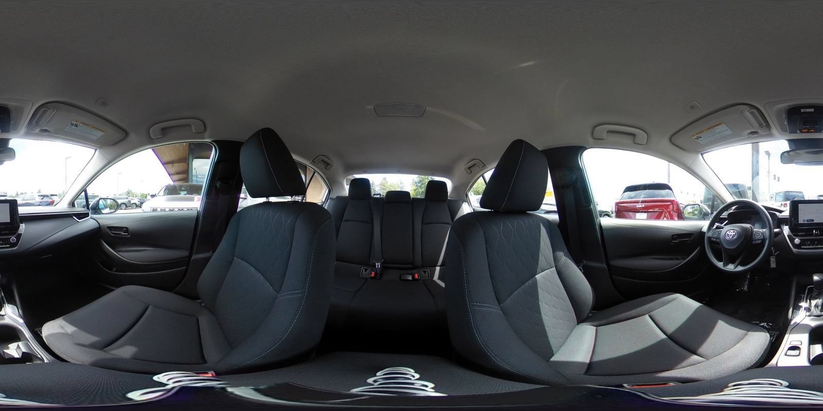 Used 2025 Toyota Corolla LE FWD image 42