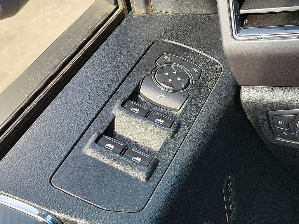 Used 2019 Ford F150 XLT w/ Equipment Group 302A Luxury image 13