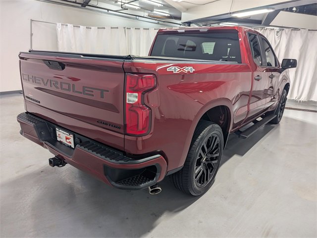Used 2020 Chevrolet Silverado 1500 Custom w/ Custom Value Package image 3