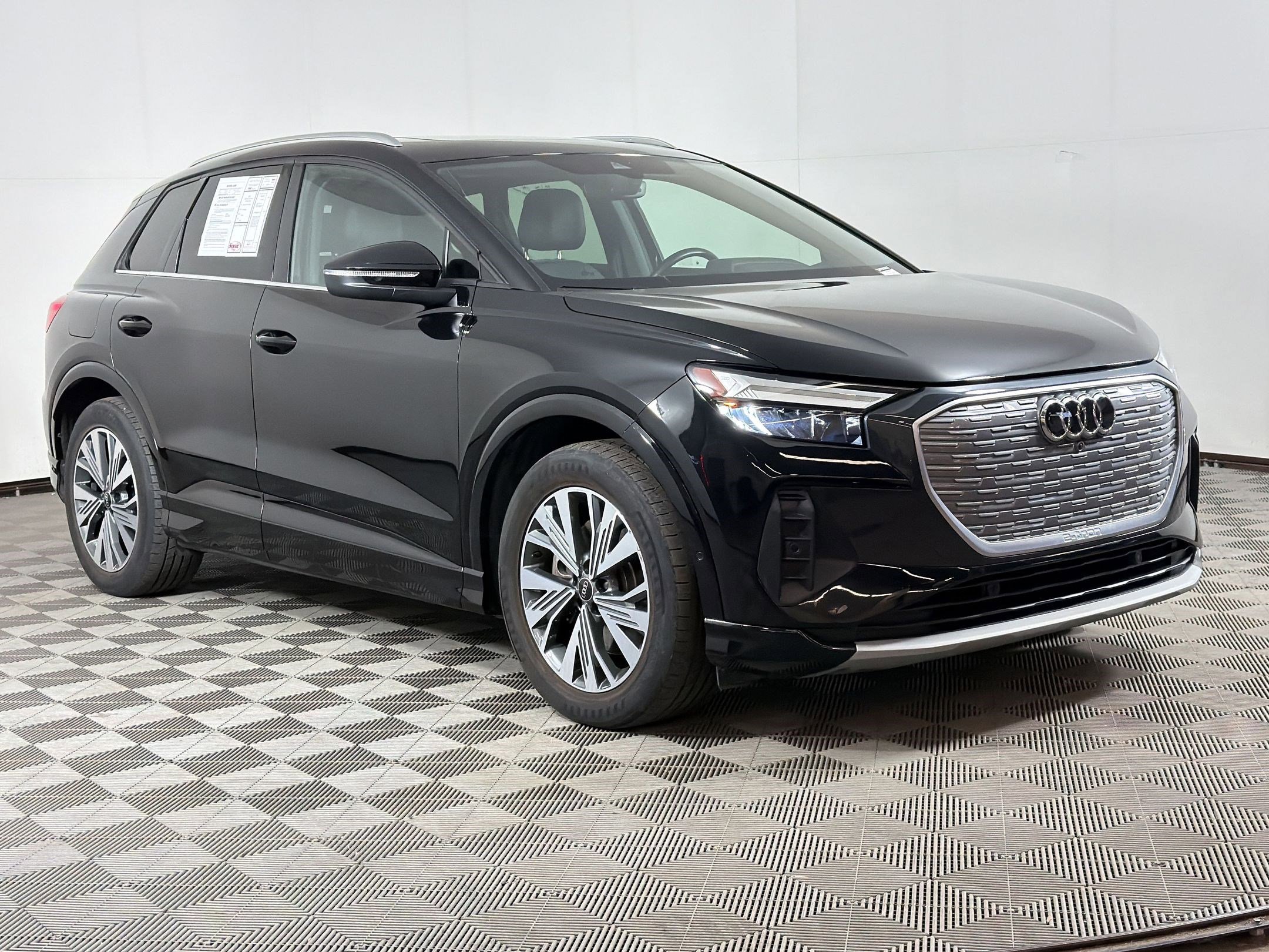 Certified 2023 Audi Q4 e-tron Premium Plus w/ Premium Plus image 7