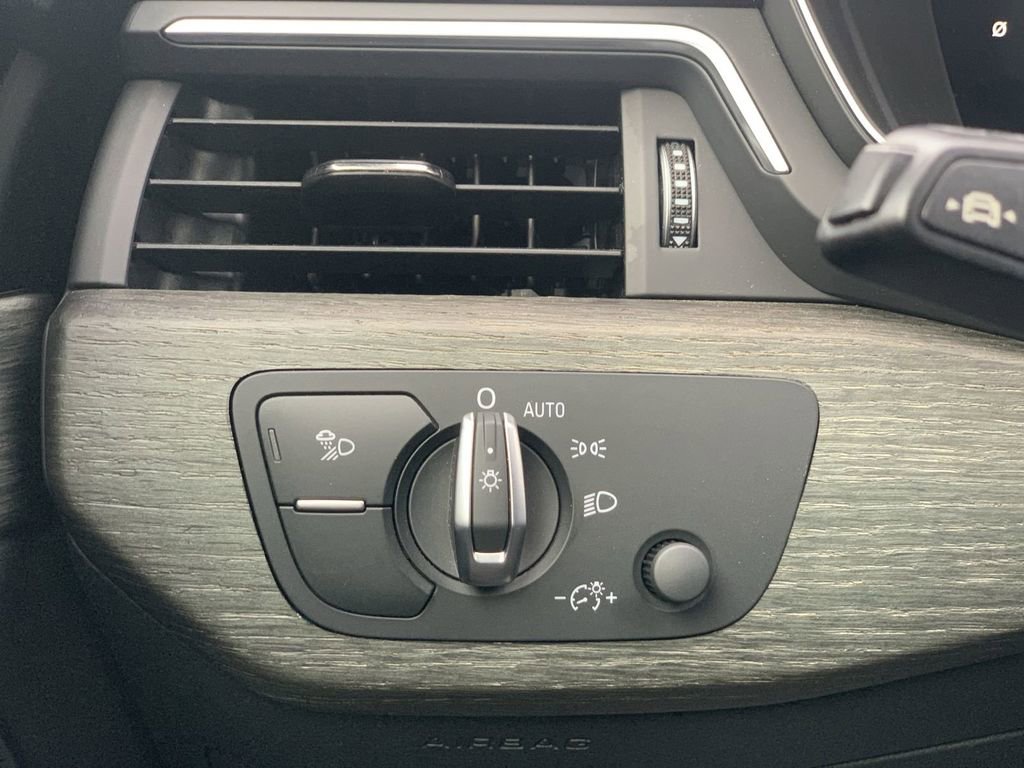 Used 2023 Audi A4 2.0T Premium Plus image 15