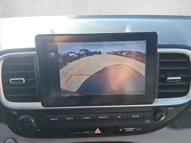 Used 2025 Hyundai Venue SEL image 14