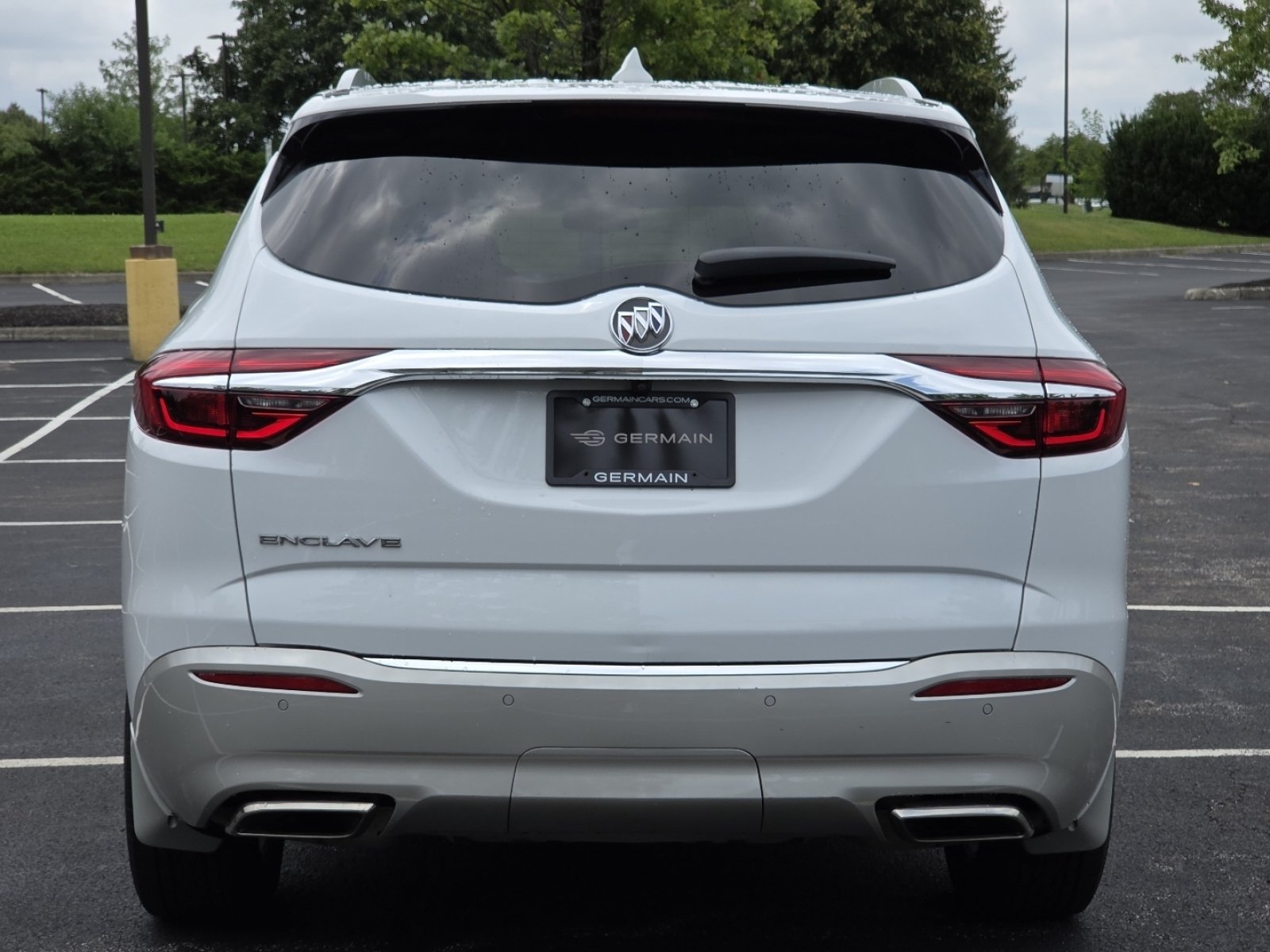 Used 2020 Buick Enclave Premium w/ Sun and Sites Package FWD image 21