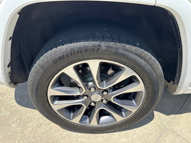 Used 2017 Jeep Grand Cherokee Overland AWD/4WD image 20