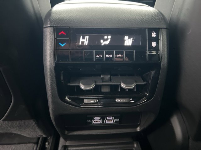 Used 2023 Jeep Grand Cherokee L Laredo w/ Trailer Tow Group (B) image 15