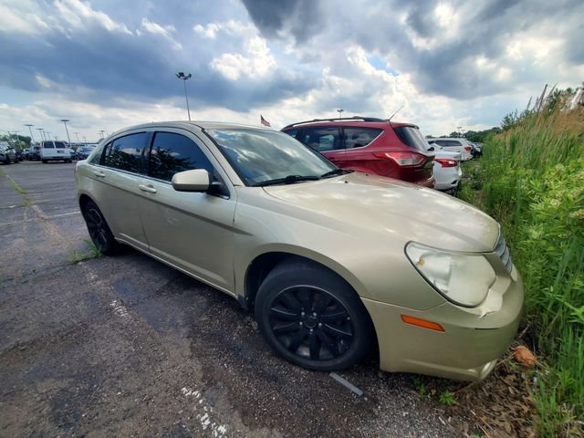 Used 2010 Chrysler Sebring Limited FWD image 1