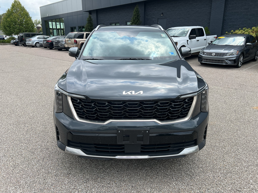 Used 2024 Kia Sorento S AWD/4WD image 2