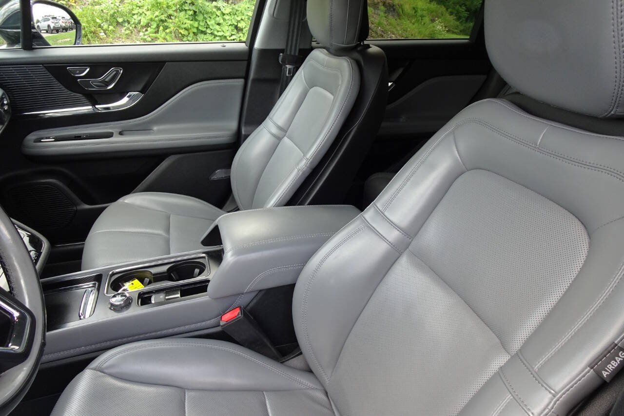 Used 2020 Lincoln Corsair AWD w/ Equipment Group 101A image 15