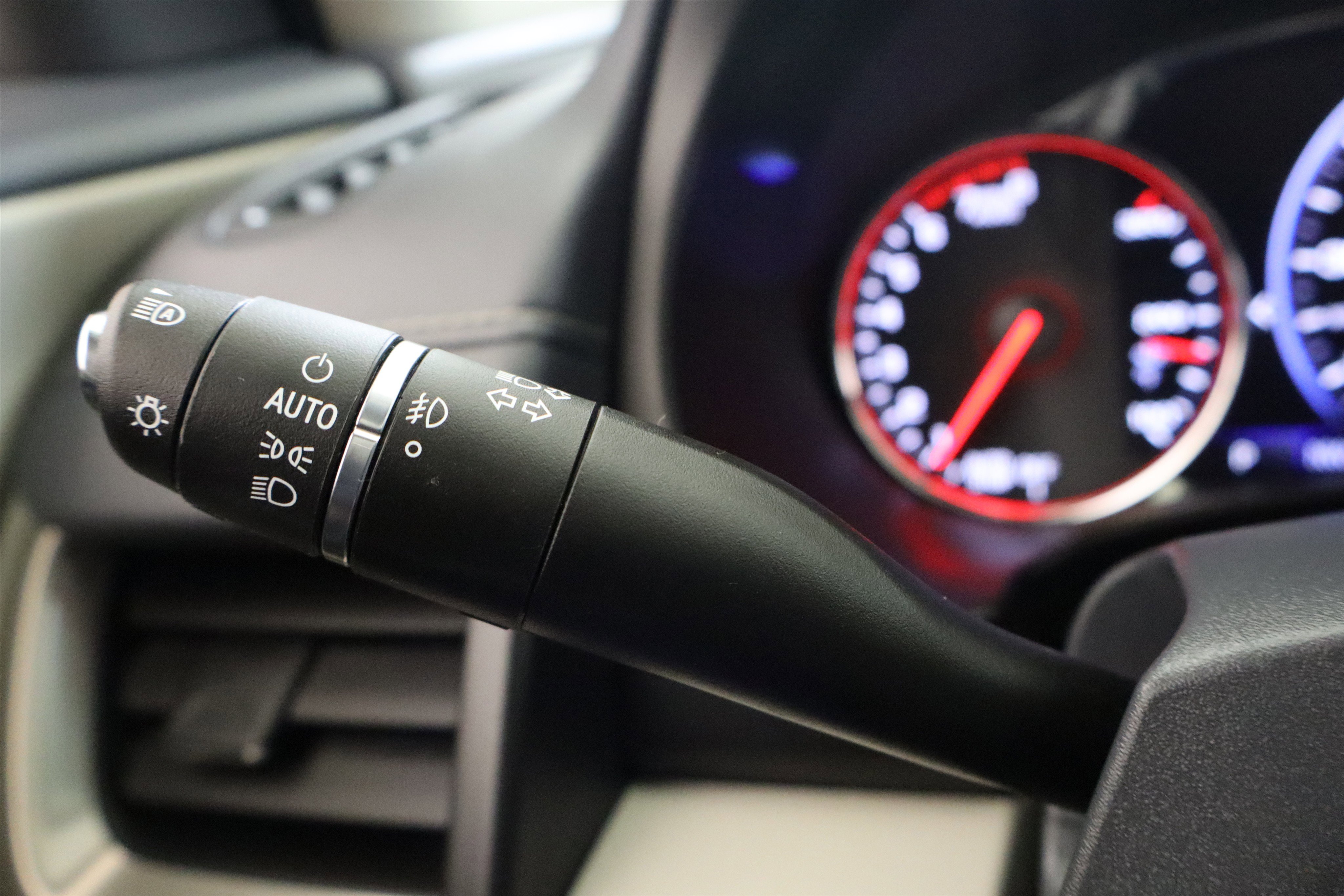 Used 2023 GMC Terrain Denali w/ Denali Premium Package image 31