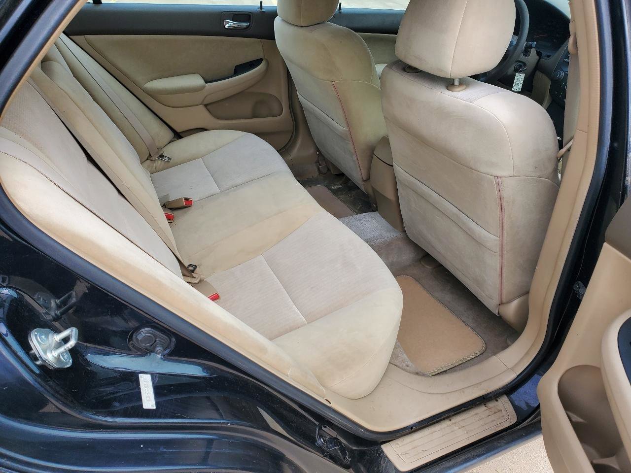 Used 2004 Honda Accord LX image 7