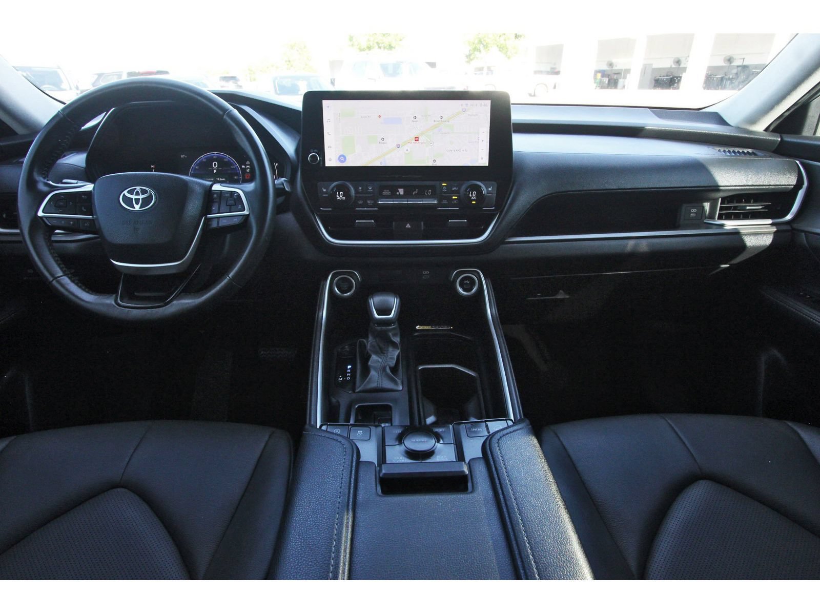 Used 2024 Toyota Grand Highlander AWD image 12