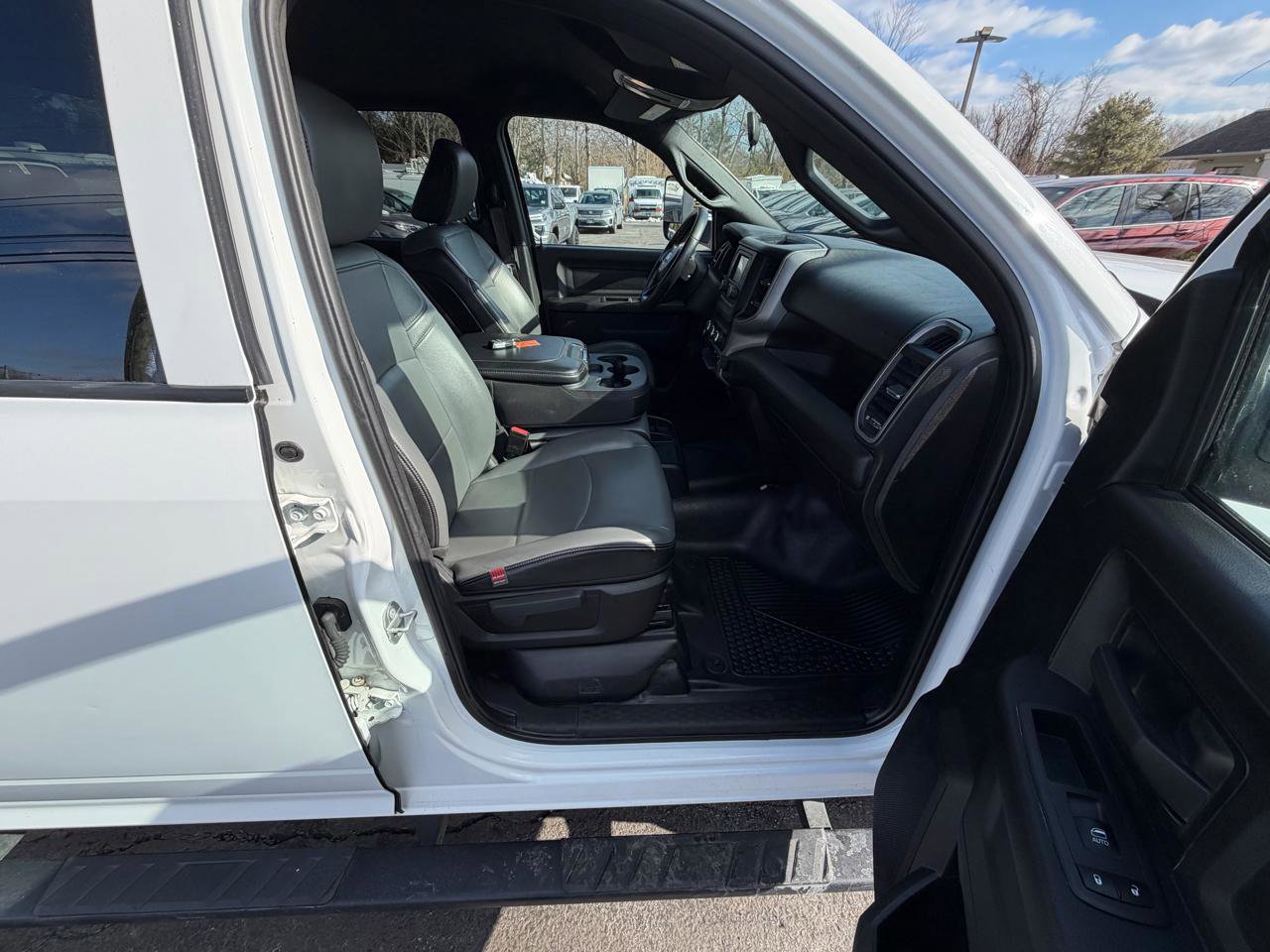 Used 2022 RAM 2500 Tradesman AWD/4WD image 40