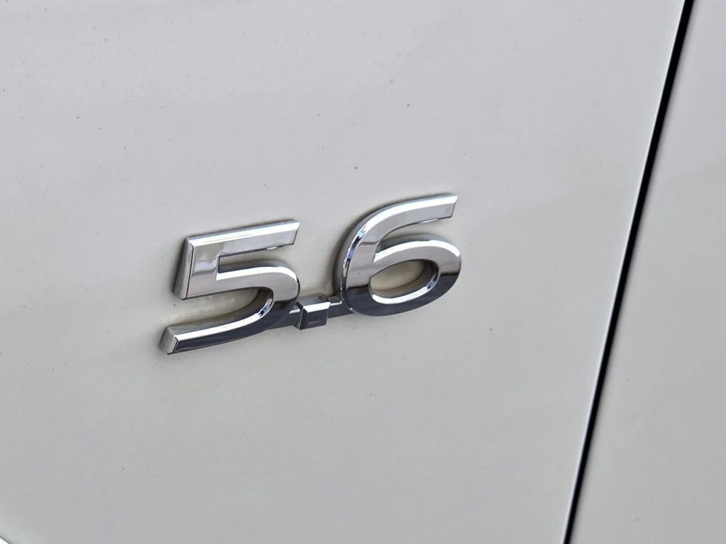 Used 2016 INFINITI QX80 2WD w/ Deluxe Technology Package image 44