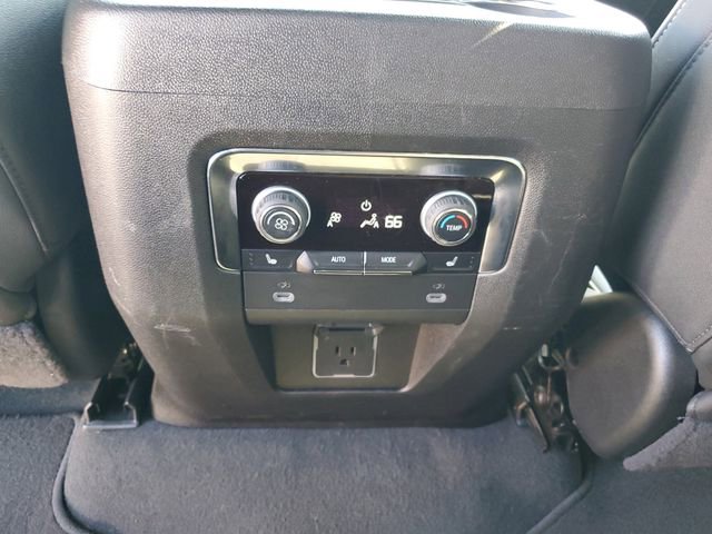 Used 2024 Chevrolet Suburban Premier AWD/4WD image 14