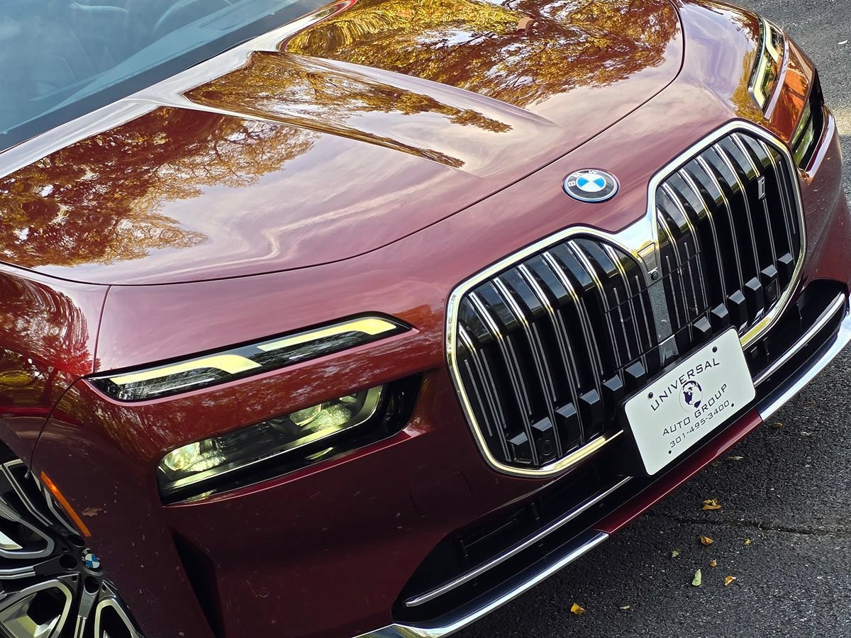 Used 2024 BMW i7 xDrive60 AWD/4WD image 89