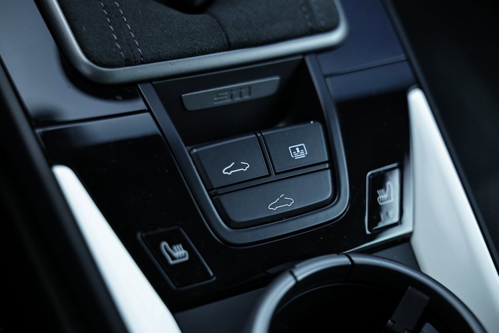 Used 2024 Porsche 911 Carrera T image 37