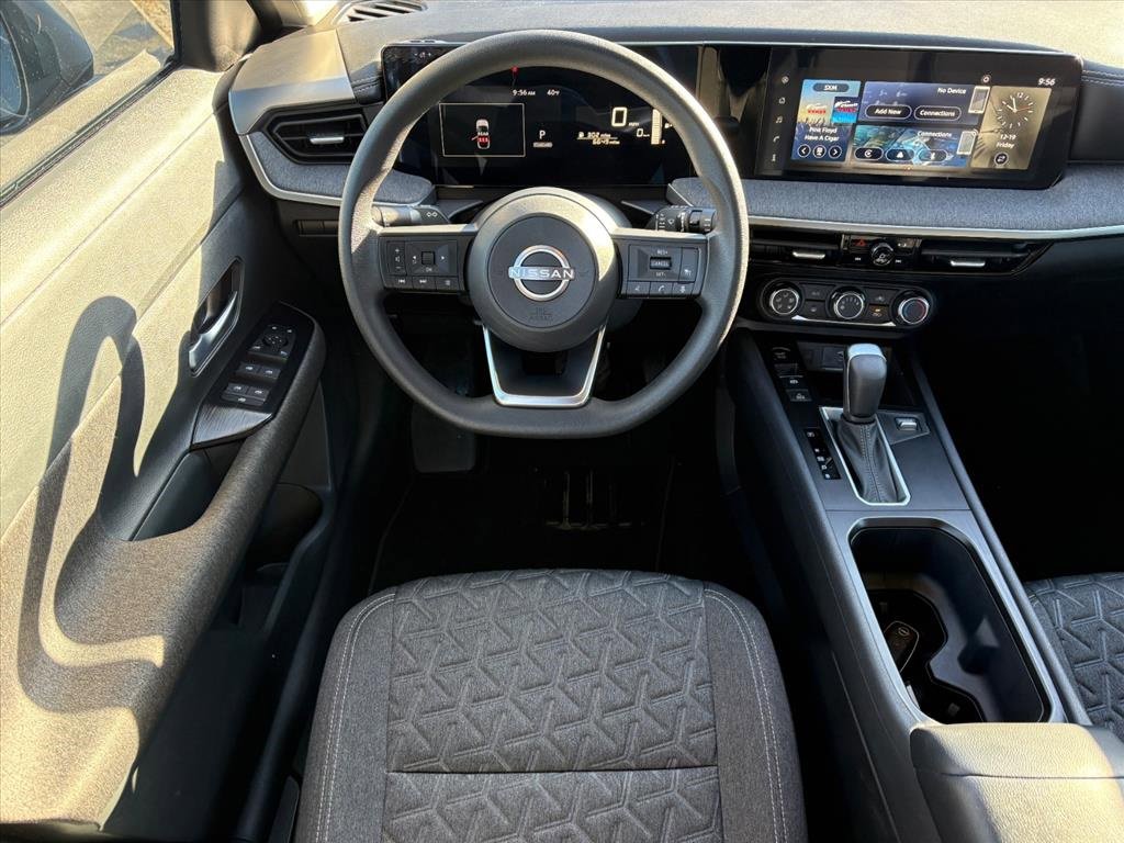 Used 2025 Nissan Kicks SV w/ Charging Package image 22