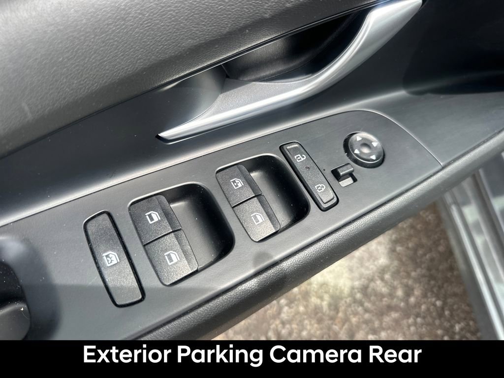 Certified 2025 Hyundai Elantra Hybrid FWD image 12