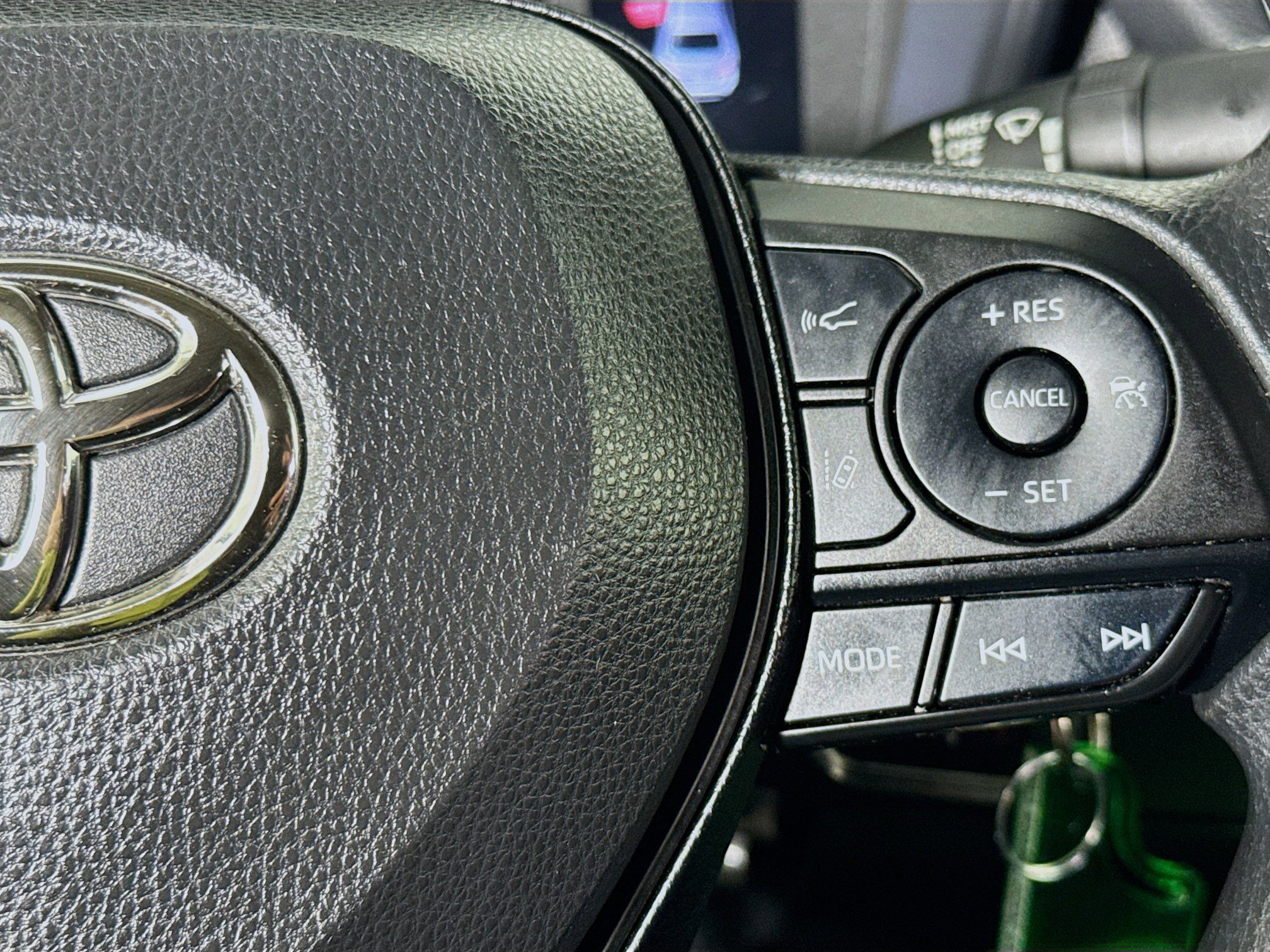 Used 2022 Toyota Corolla LE FWD image 14