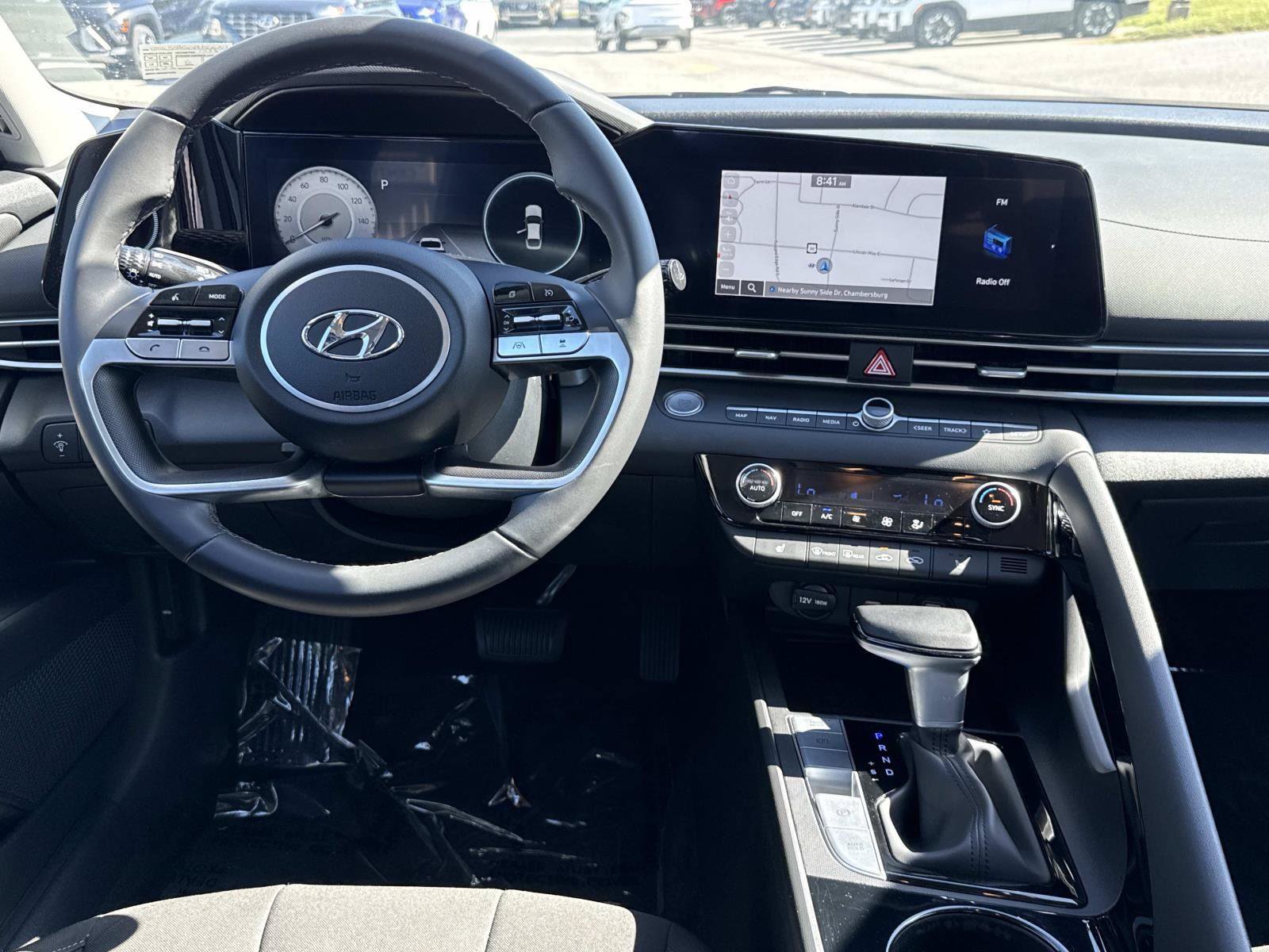 Certified 2023 Hyundai Elantra SEL w/ Convenience Package FWD image 2