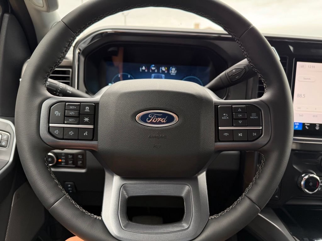 New 2026 Ford F250 Lariat w/ Black Appearance Package AWD/4WD image 21
