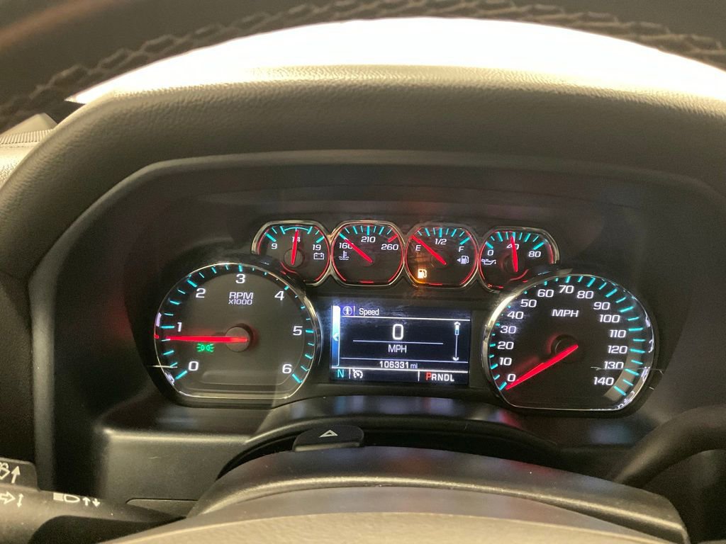 Used 2018 Chevrolet Silverado 1500 LT w/ All Star Edition image 2