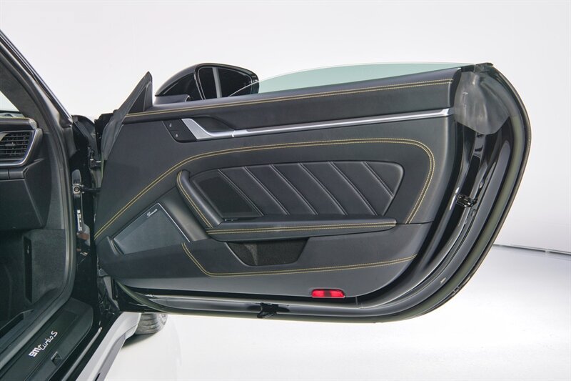 Used 2022 Porsche 911 Turbo S AWD/4WD image 25