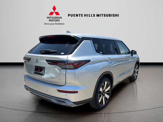 New 2026 Mitsubishi Outlander SE FWD image 5