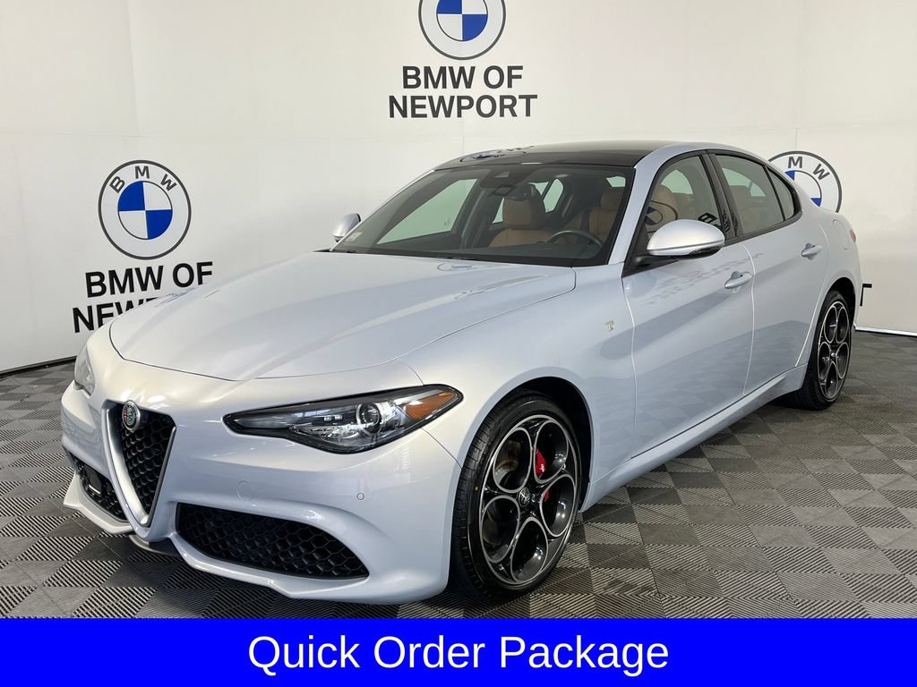 Used 2022 Alfa Romeo Giulia Ti w/ Active Assist Plus Package AWD/4WD image 3