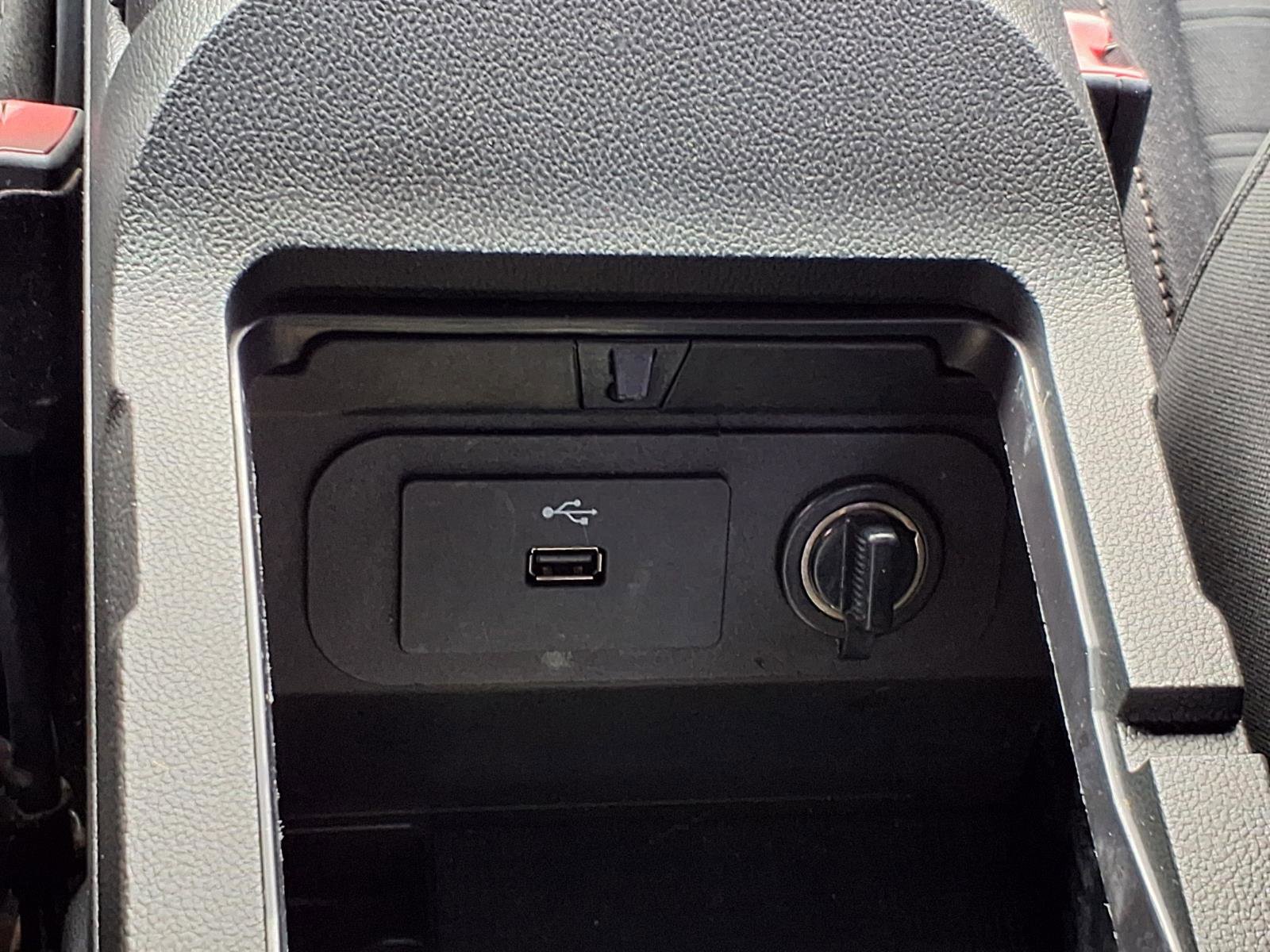 Used 2016 GMC Yukon Denali w/ Open Road Package image 12