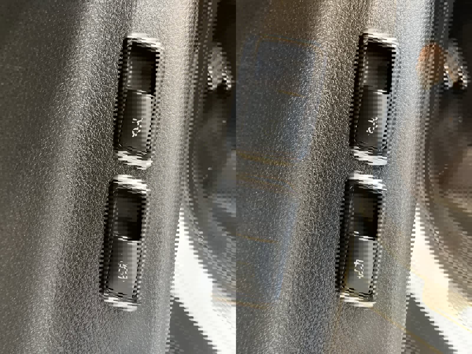 Used 2015 Mercedes-Benz GL 63 AMG 4MATIC image 16