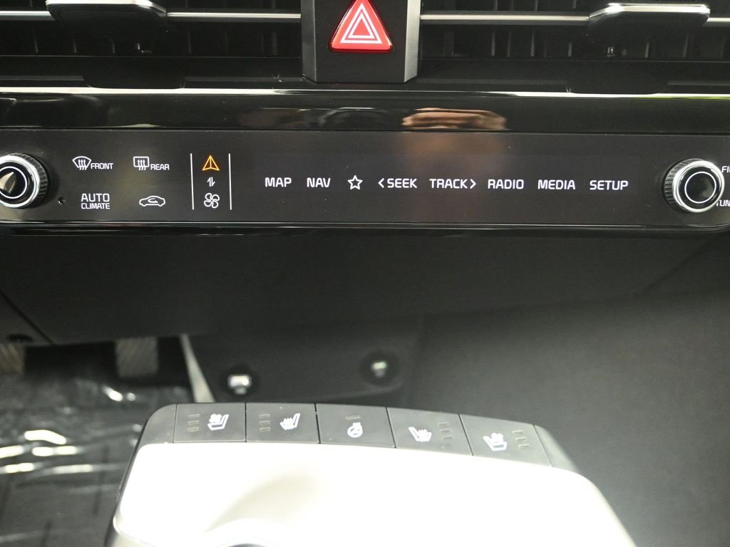 Certified 2023 Kia EV6 Wind w/ Wind Technology Package image 22
