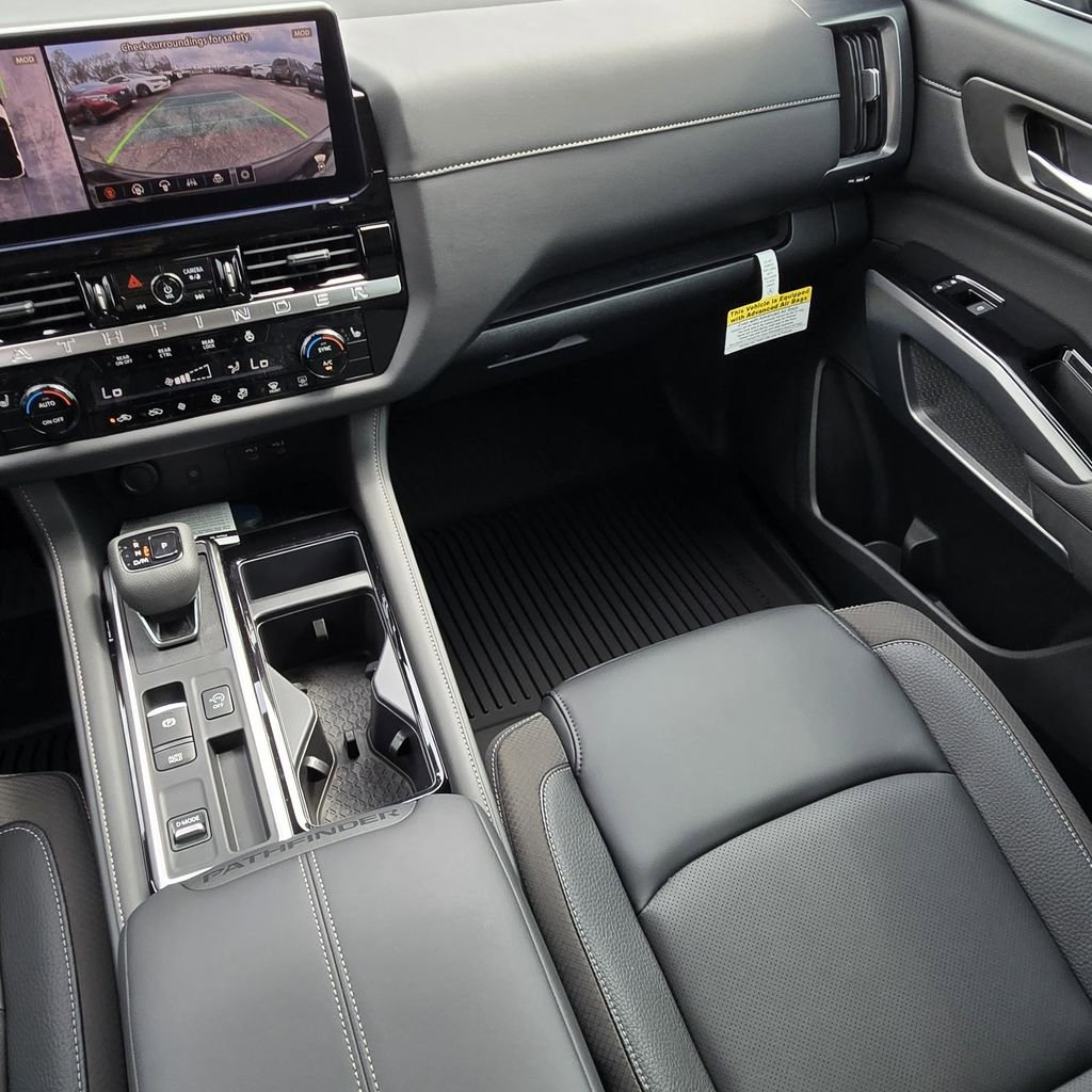 New 2026 Nissan Pathfinder SL w/ SL Premium Package image 13