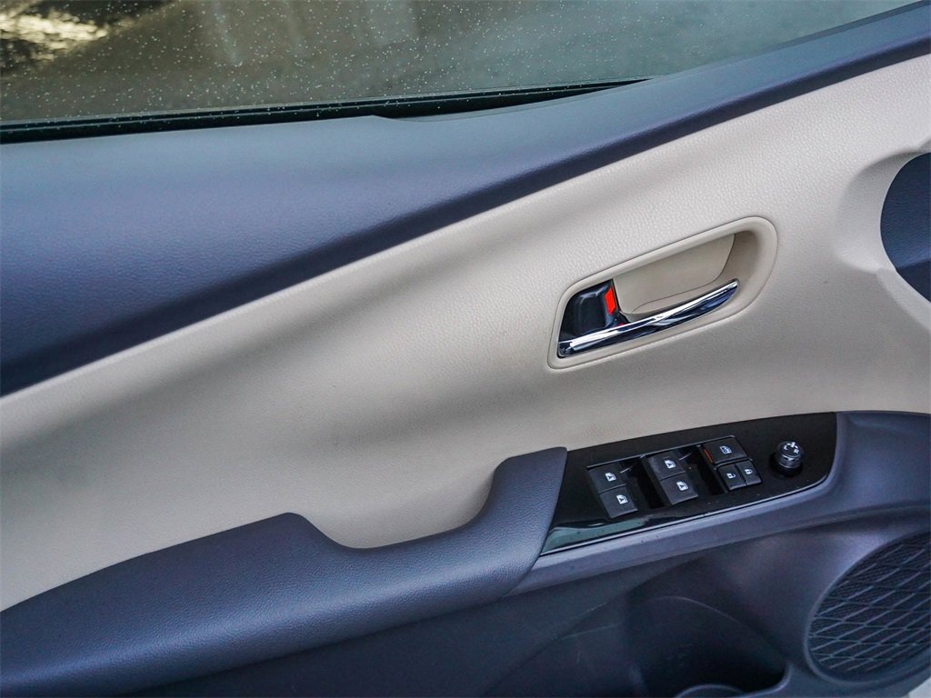 Used 2016 Toyota Prius Three image 17