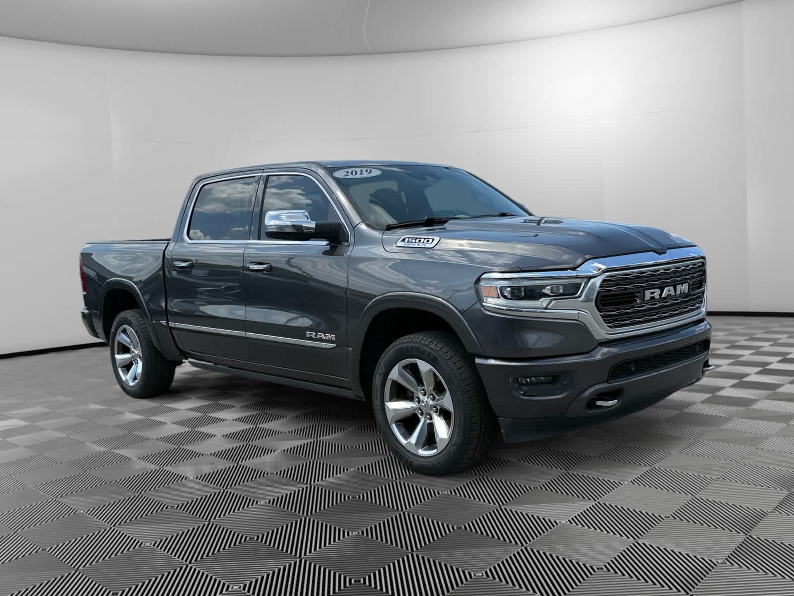 Used 2019 RAM 1500 Limited AWD/4WD image 7