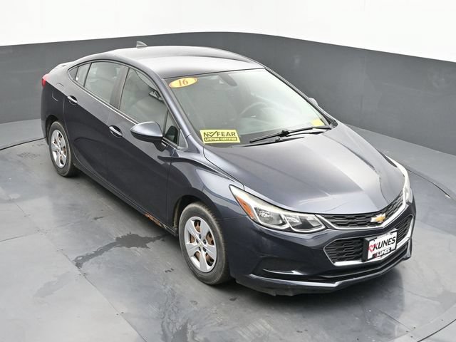 Used 2016 Chevrolet Cruze LS FWD image 34