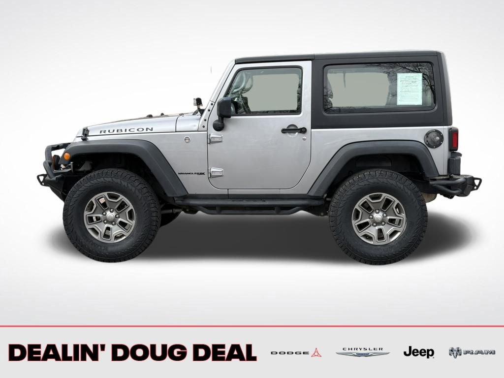 Used 2018 Jeep Wrangler Rubicon w/ Power Convenience Group image 2