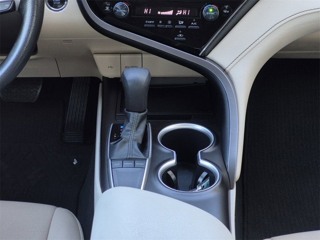 Used 2023 Toyota Camry LE image 10