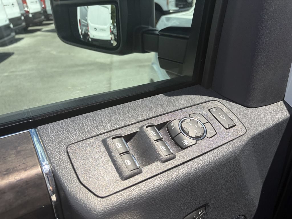 Used 2022 Ford F250 Lariat w/ Tremor Off-Road Package AWD/4WD image 19