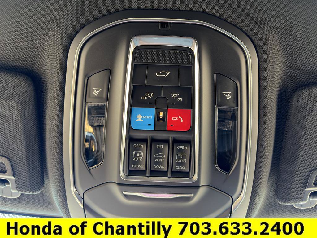 Used 2025 Jeep Grand Cherokee Limited w/ Trailer Tow Package AWD/4WD image 20