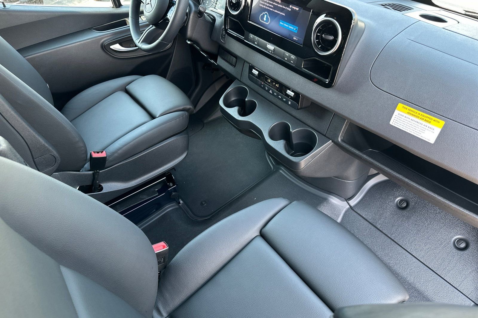 New 2025 Mercedes-Benz Sprinter 2500 image 14