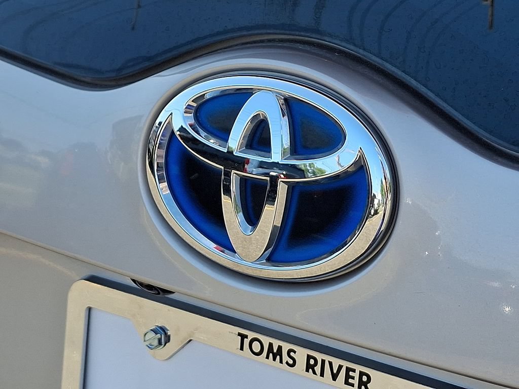 Used 2022 Toyota Prius Prime XLE FWD image 29