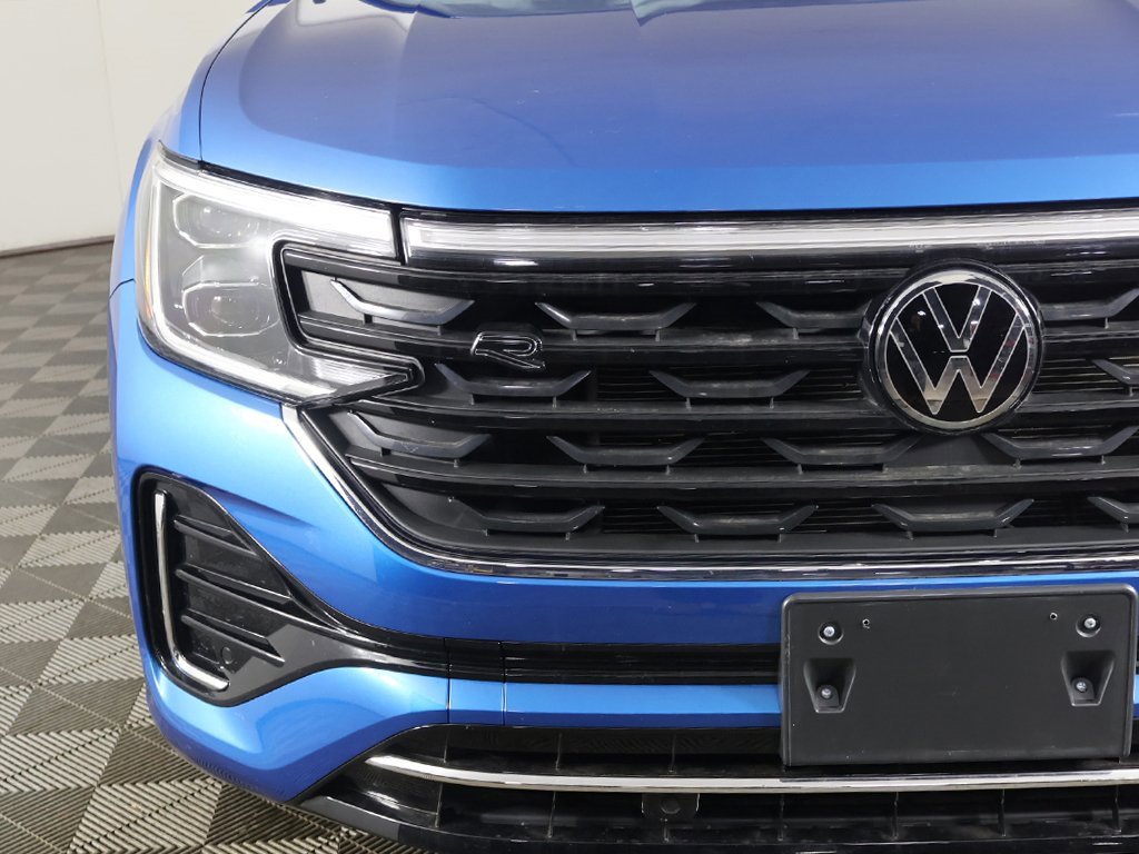 Used 2024 Volkswagen Atlas Cross Sport SEL R-Line image 15